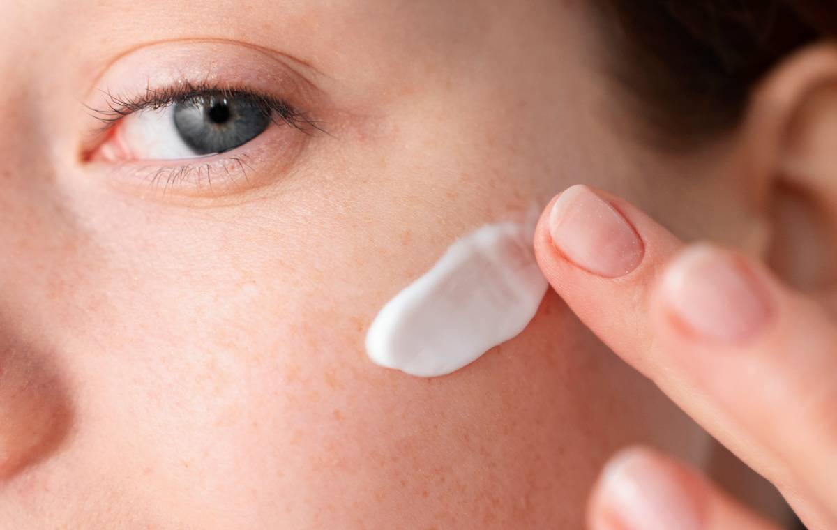 آیا بازسازی پوست با کرم امکان‌پذیر است؟